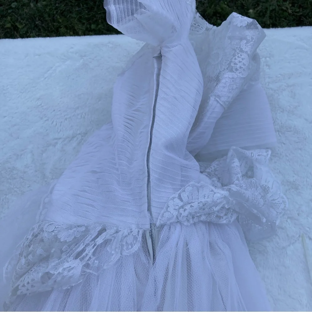 Vintage mid century white Princess style wedding gown Extra Small - Picture 6 of 8